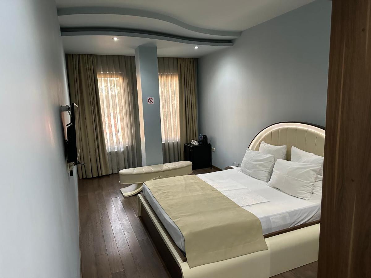 Hotel Light Palace 바투미 외부 사진